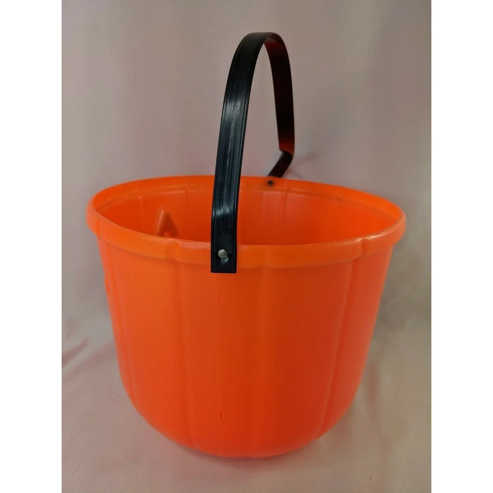 Large Pumpkin Jack o‎ Lantern Treat Bucket 10 Inch Diameter 8 Inch Tall